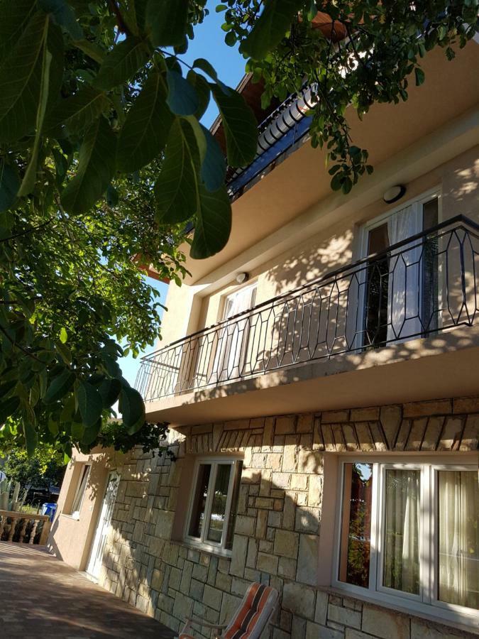 Apartments Olivera Supetarska Draga Exterior foto