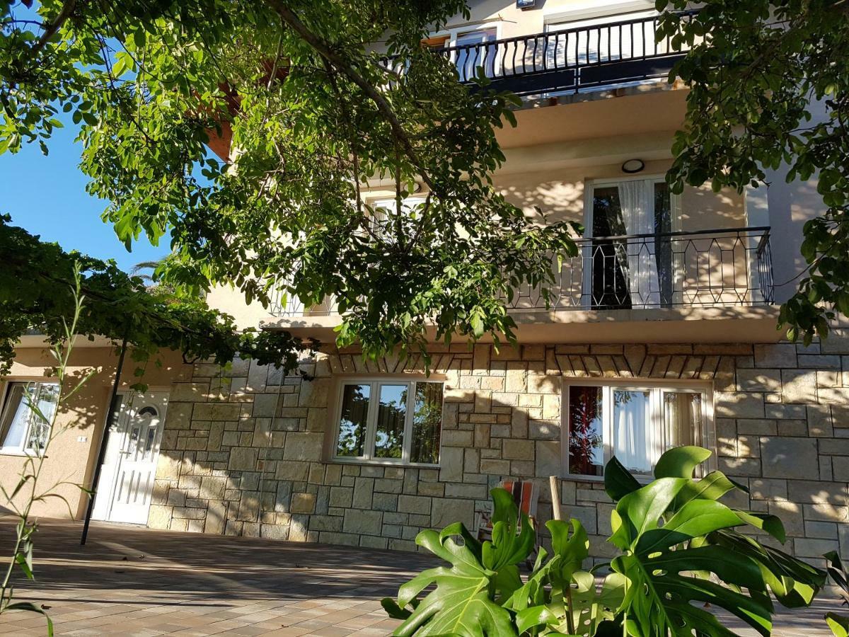Apartments Olivera Supetarska Draga Exterior foto